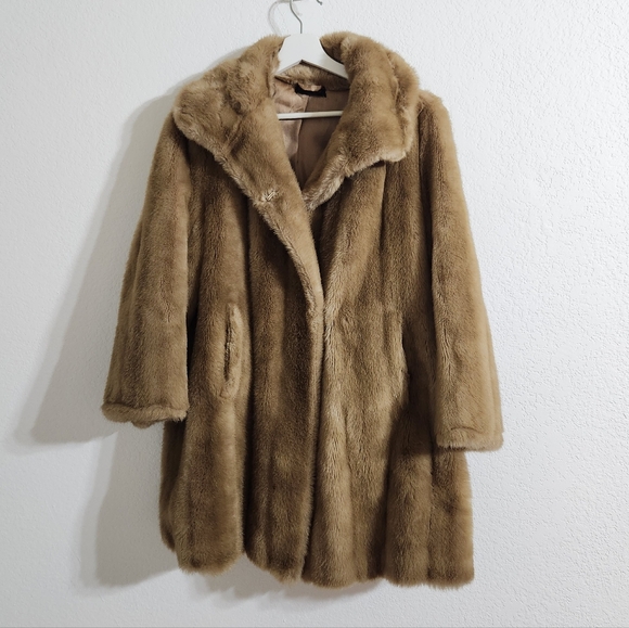 Tissavel of France Jackets & Blazers - Tissavel France Vintage Faux Mink Fur Jacket Made In England Sz XL Excellent Con